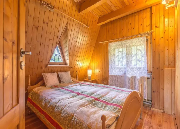 By The Lake, Sauna, Boat, Bicycles בית נופש